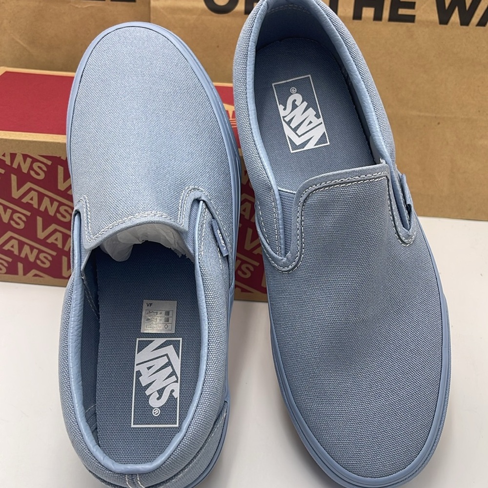Vans Men’s Sneakers Canvas Classic Slip-On
Pastel Mono Dusty Blue
VN000CT5DSB - Picture 12 of 16